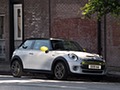 2020 MINI Cooper SE Electric - Front Three-Quarter