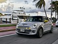 2020 MINI Cooper SE Electric - Front Three-Quarter