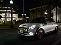 2020 MINI Cooper SE Electric - Front Three-Quarter