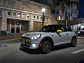 2020 MINI Cooper SE Electric - Front Three-Quarter