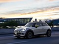 2020 MINI Cooper SE Electric - Front Three-Quarter