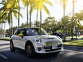 2020 MINI Cooper SE Electric - Front Three-Quarter