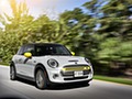 2020 MINI Cooper SE Electric - Front Three-Quarter