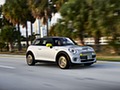 2020 MINI Cooper SE Electric - Front Three-Quarter