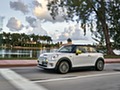 2020 MINI Cooper SE Electric - Front Three-Quarter