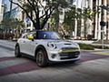 2020 MINI Cooper SE Electric - Front Three-Quarter