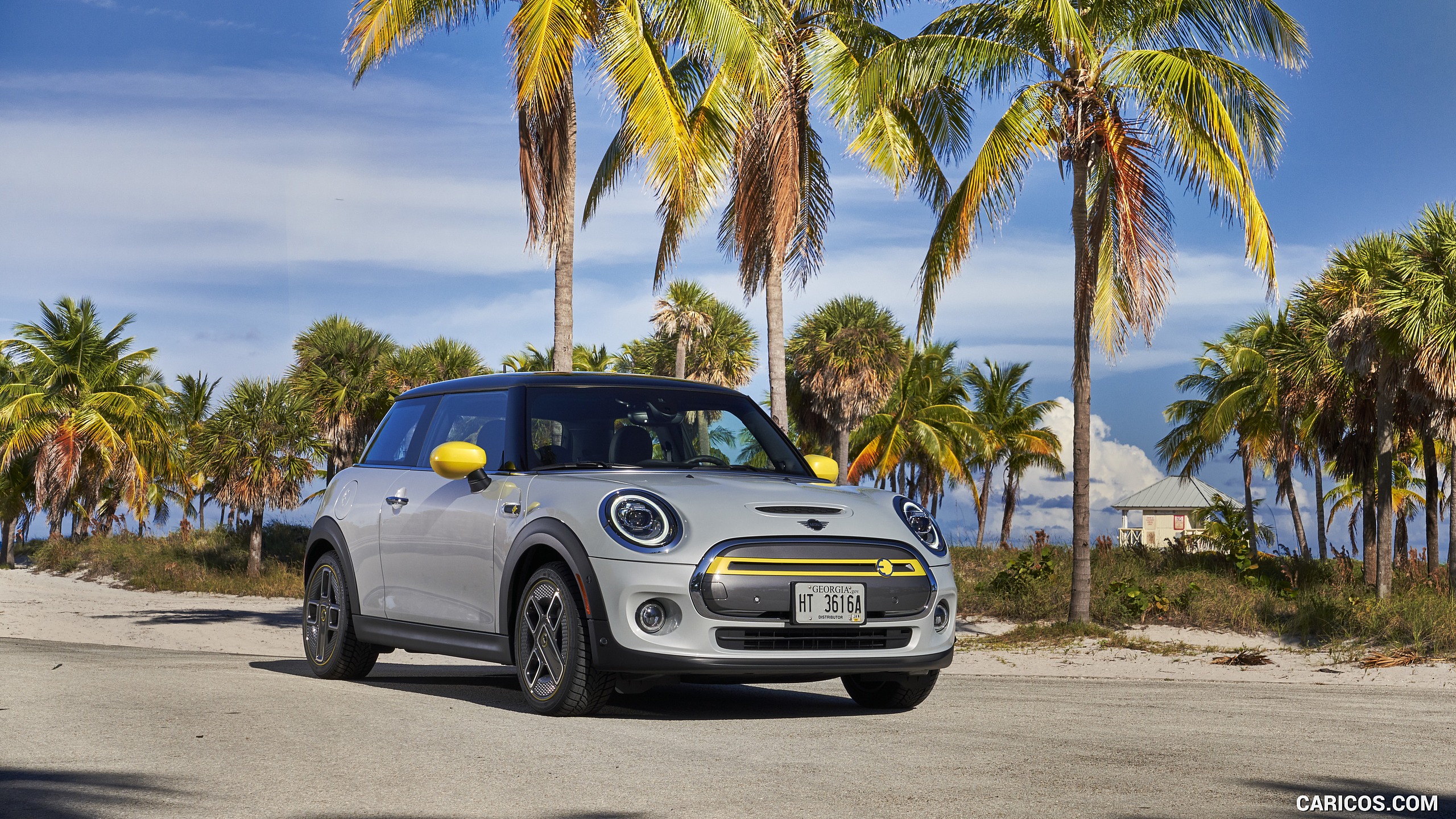 2020 MINI Cooper SE Electric - Front Three-Quarter, #256 of 421