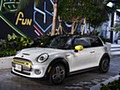 2020 MINI Cooper SE Electric - Front Three-Quarter