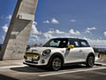 2020 MINI Cooper SE Electric - Front Three-Quarter