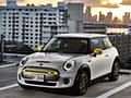 2020 MINI Cooper SE Electric - Front Three-Quarter