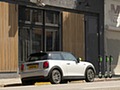 2020 MINI Cooper SE Electric - Rear Three-Quarter