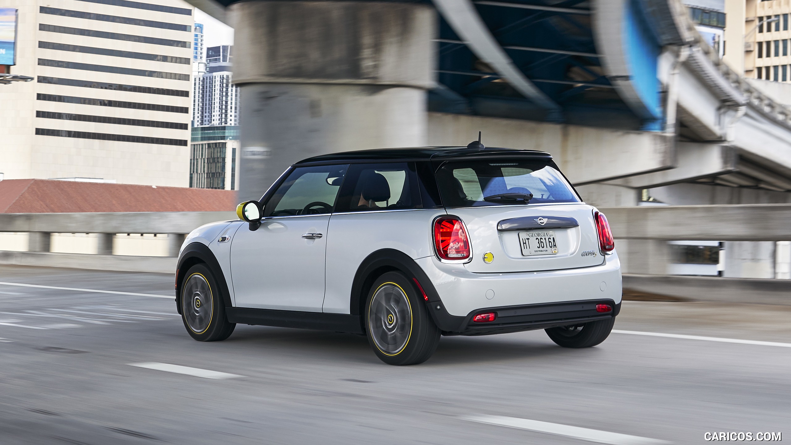 2020 MINI Cooper SE Electric - Rear Three-Quarter, #224 of 421