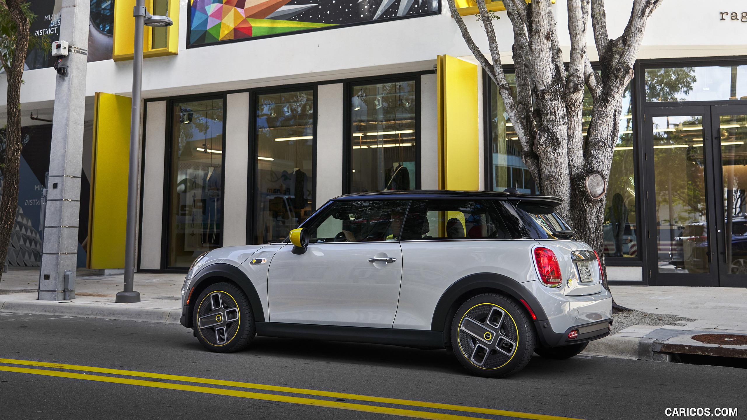 2020 MINI Cooper SE Electric - Rear Three-Quarter, #303 of 421