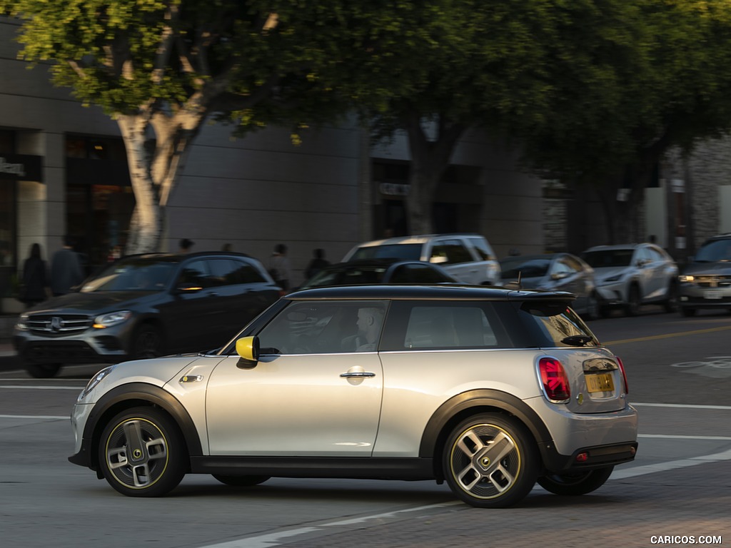 2020 MINI Cooper SE Electric - Side