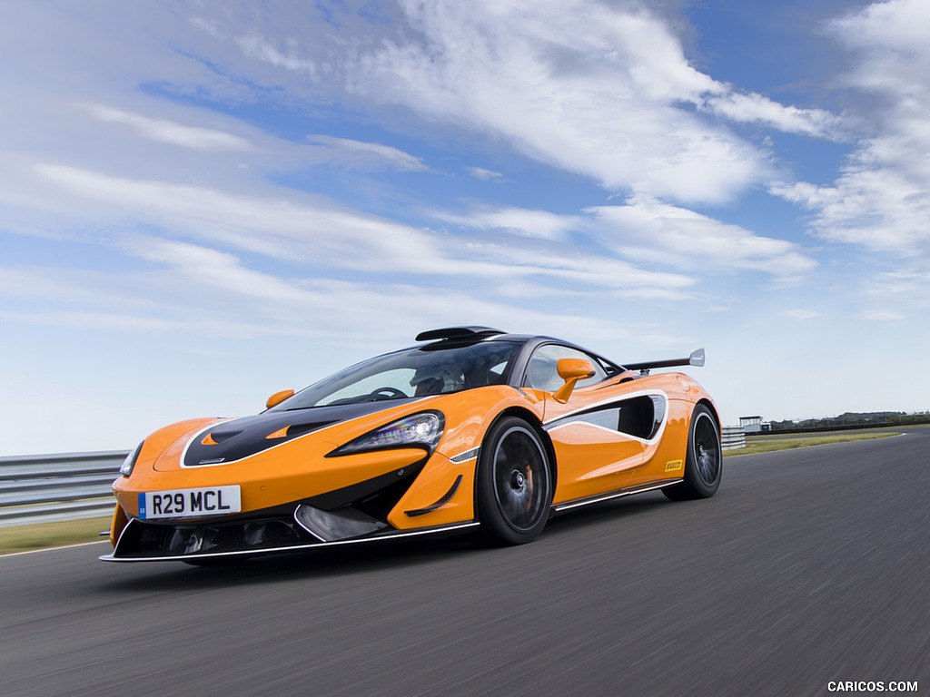 2020 McLaren 620R - Front Three-Quarter