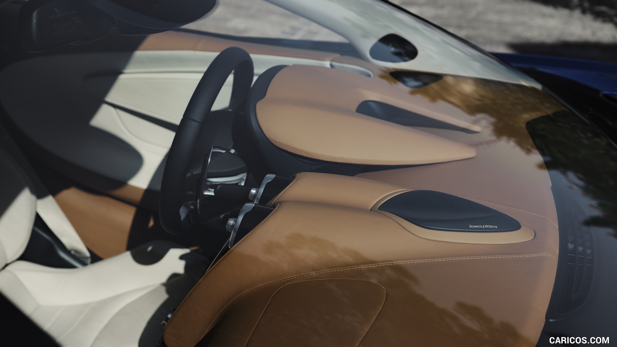 2020 McLaren GT (Color: Burnished Copper) - Interior, Detail, #82 of 112