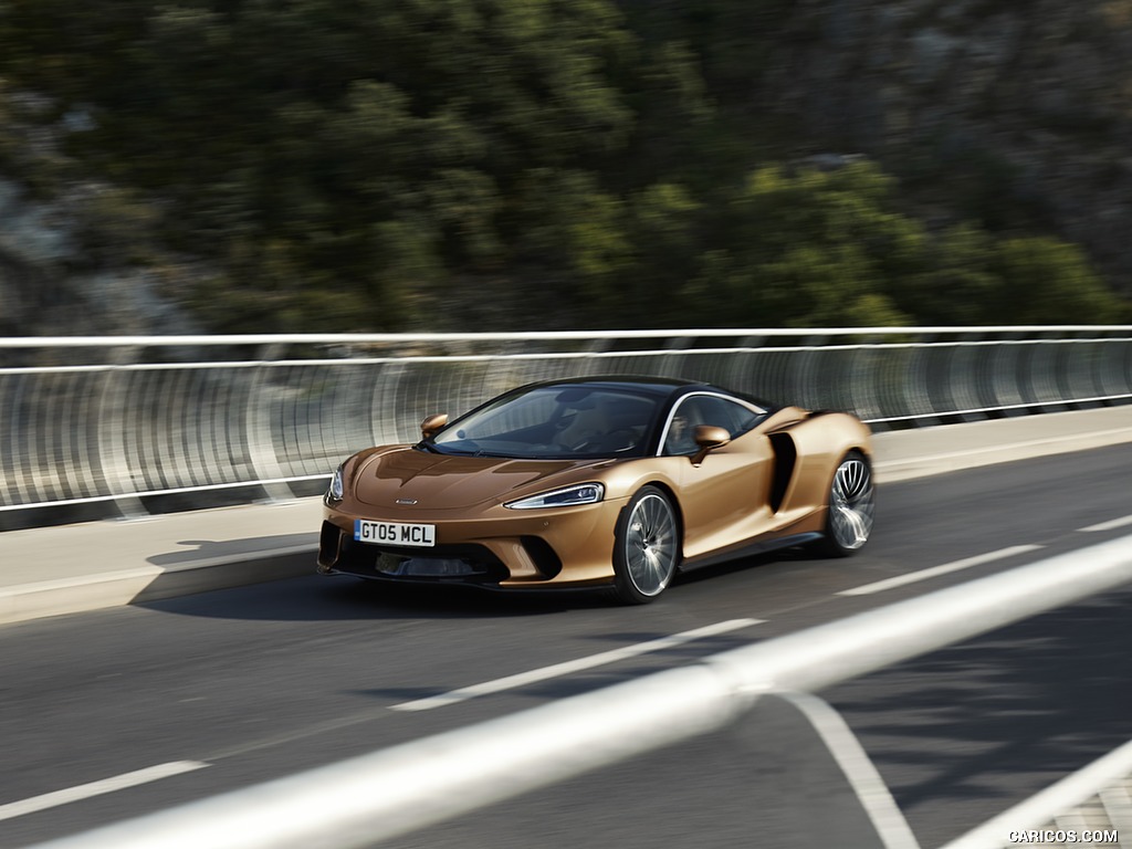 2020 McLaren GT (Color: Burnished Copper) - Front Three-Quarter