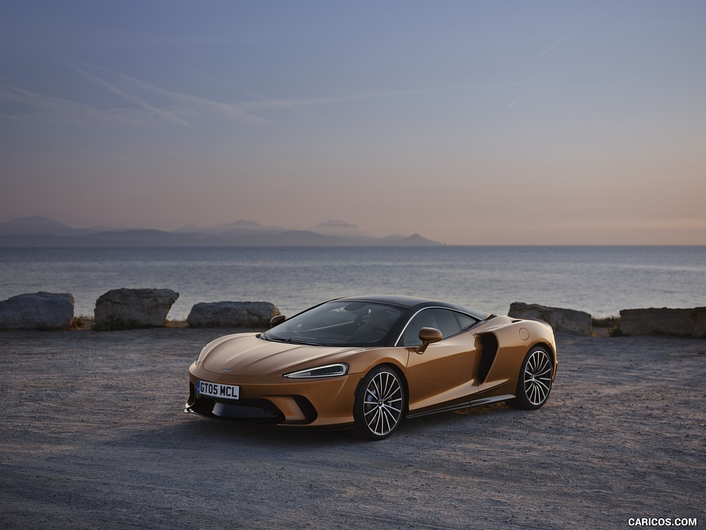 2020 McLaren GT (Color: Burnished Copper) - Front Three-Quarter