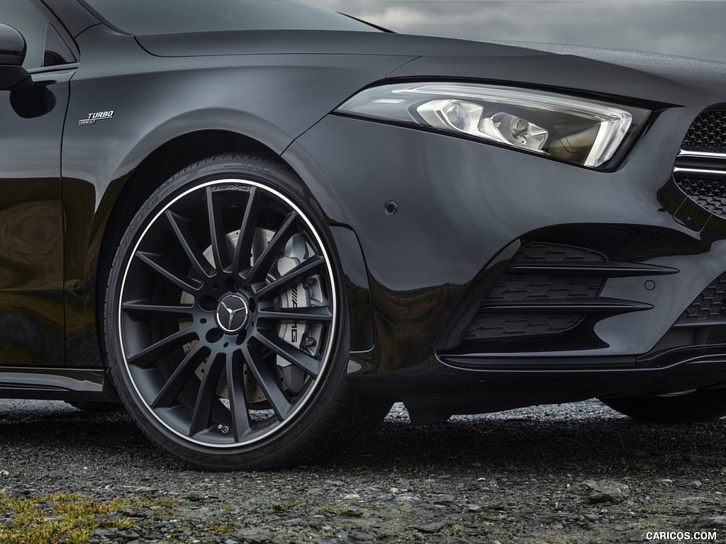 2020 Mercedes-AMG A 35 Sedan (UK-Spec) - Detail