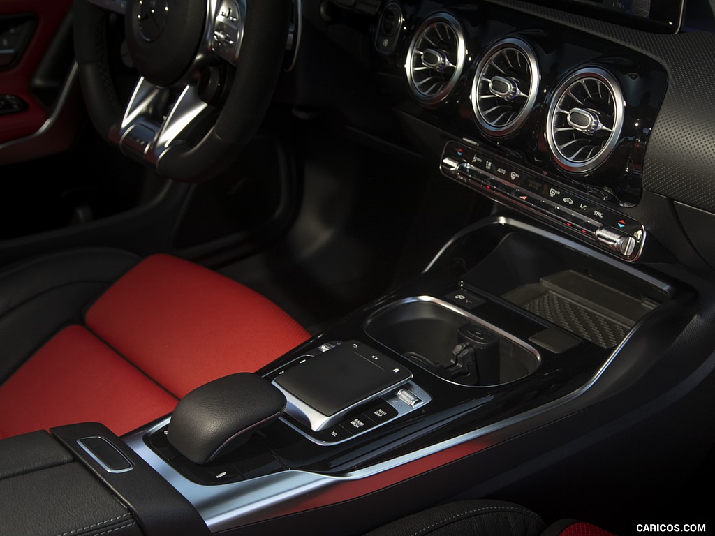 2020 Mercedes-AMG CLA 45 (US-Spec) - Interior, Detail