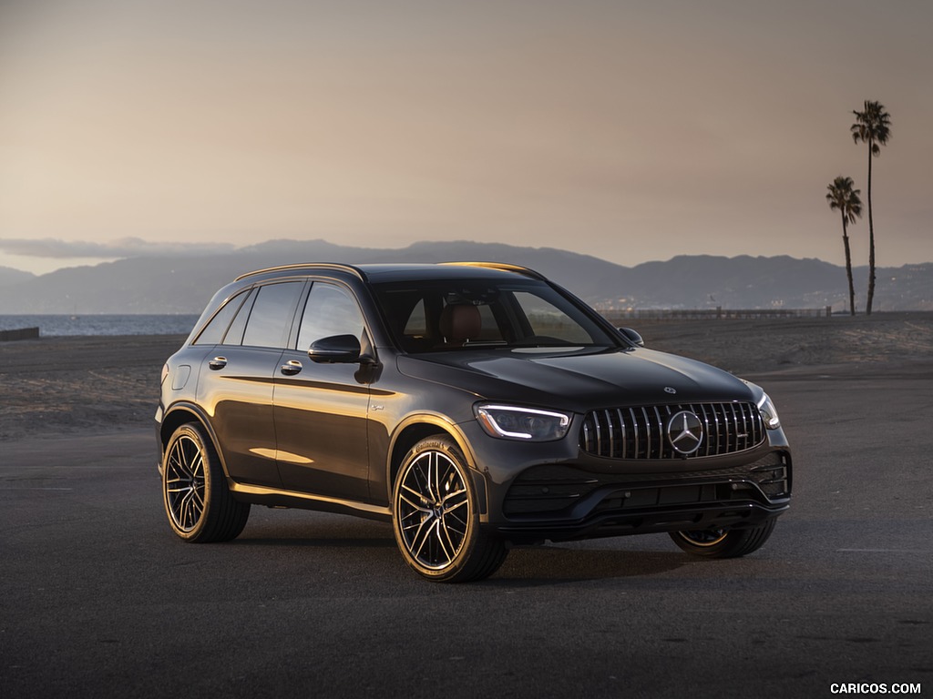 2020 Mercedes-AMG GLC 43 (US-Spec) - Front Three-Quarter