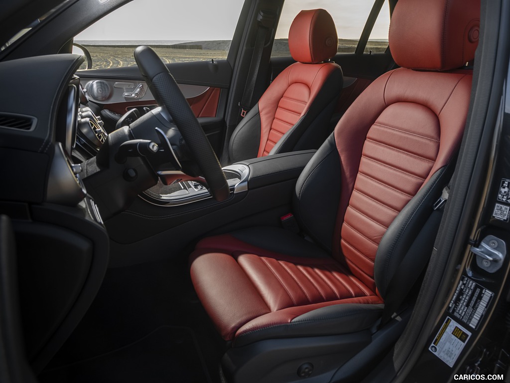 2020 Mercedes-AMG GLC 43 (US-Spec) - Interior, Front Seats