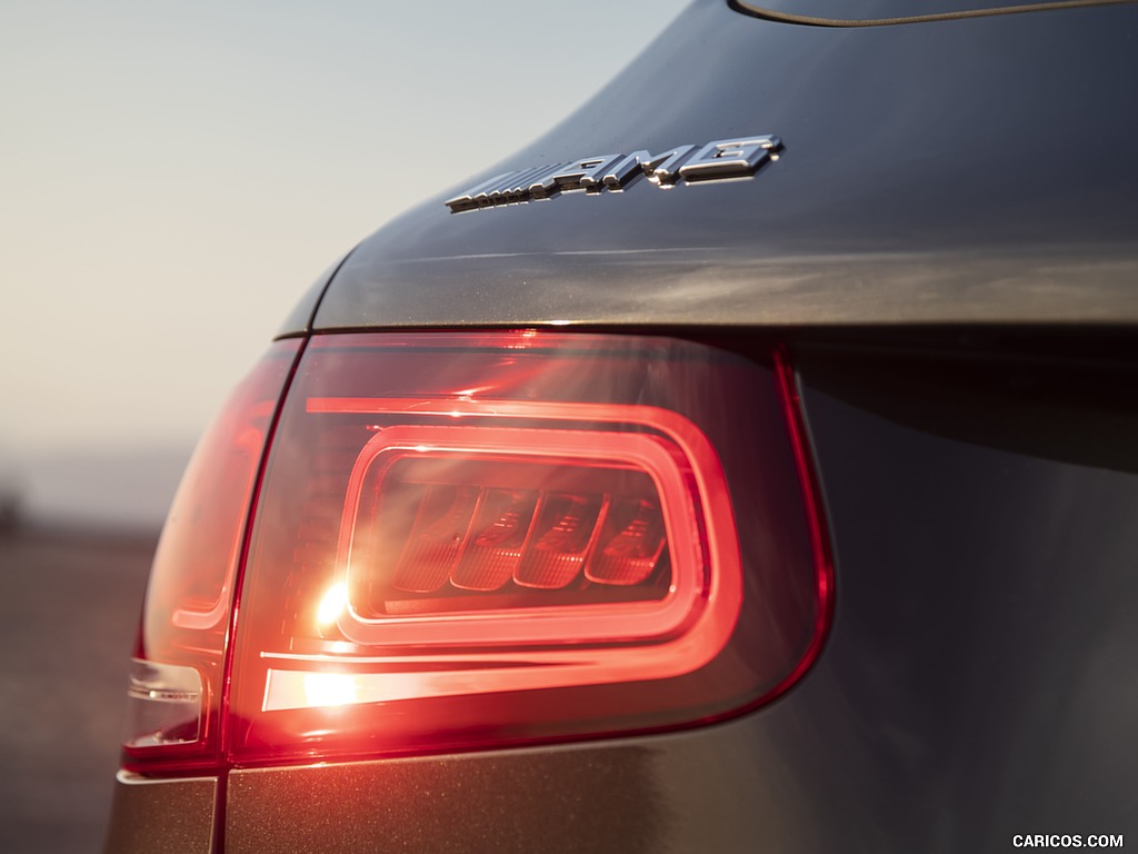 2020 Mercedes-AMG GLC 43 (US-Spec) - Tail Light