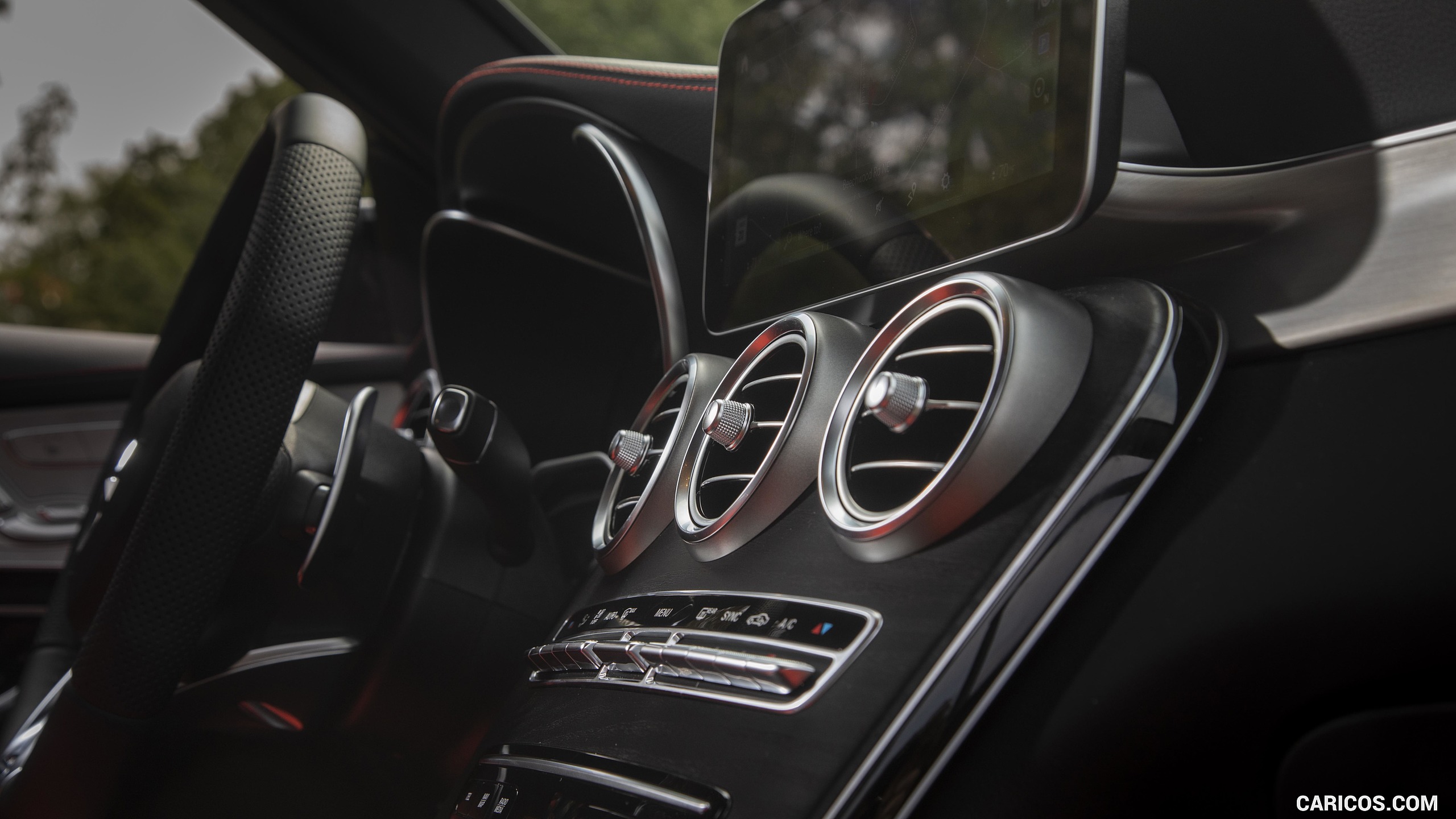 2020 Mercedes-AMG GLC 63 (US-Spec) - Interior, Detail, #104 of 118