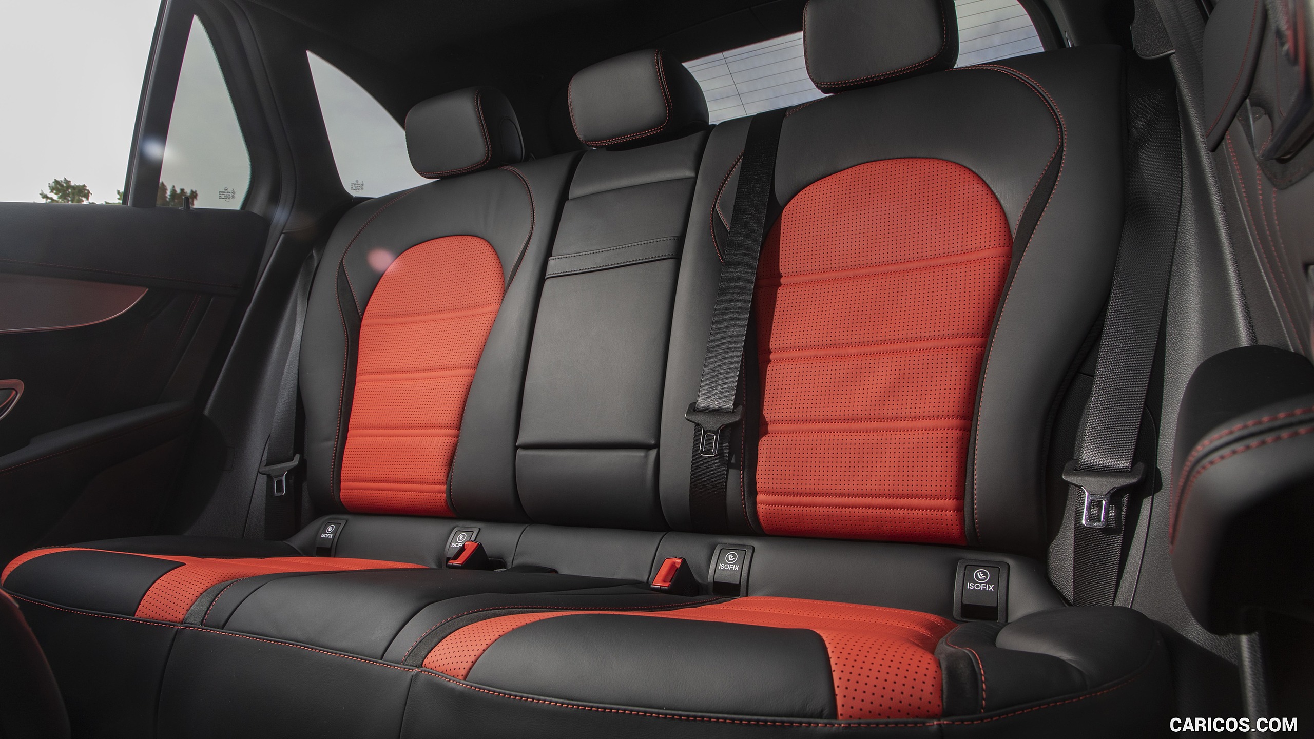 2020 Mercedes-AMG GLC 63 (US-Spec) - Interior, Rear Seats, #112 of 118