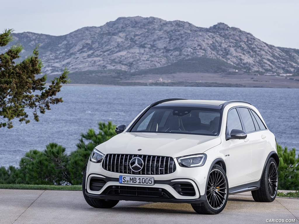 2020 Mercedes-AMG GLC 63 S 4MATIC+ - Front Three-Quarter