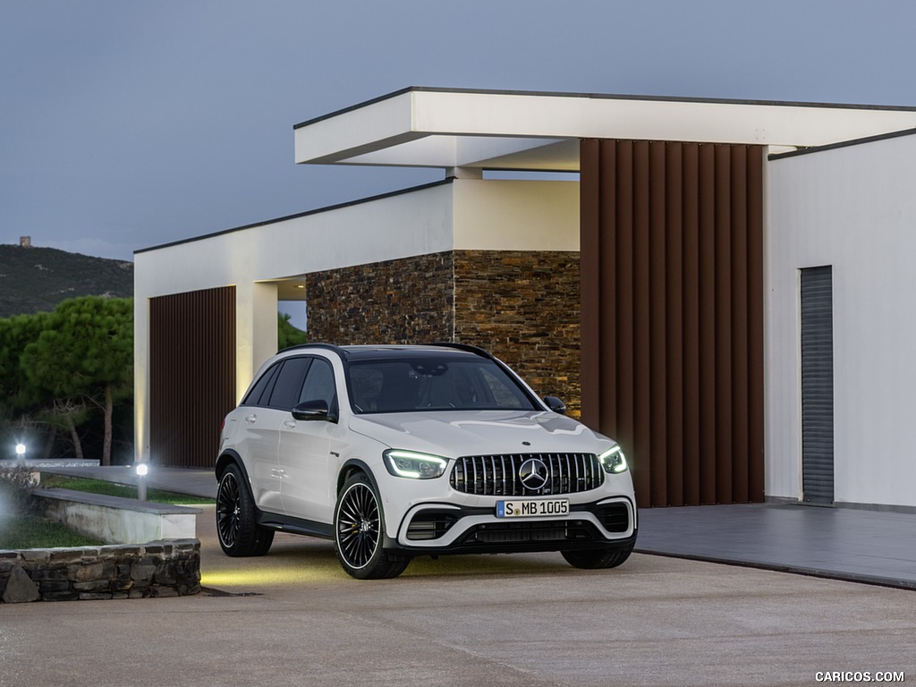 2020 Mercedes-AMG GLC 63 S 4MATIC+ - Front Three-Quarter