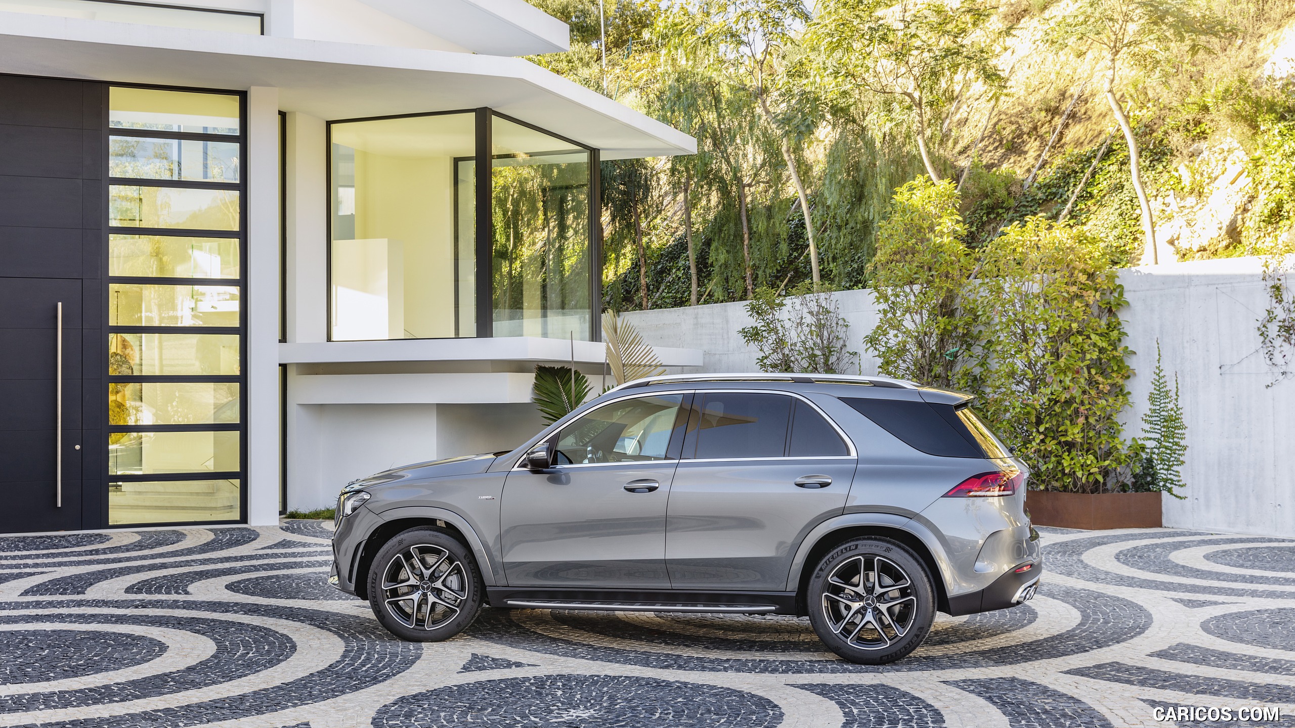 2020 Mercedes-AMG GLE 53 4MATIC+ (Color: Selenite Grey) - Side, #20 of 44