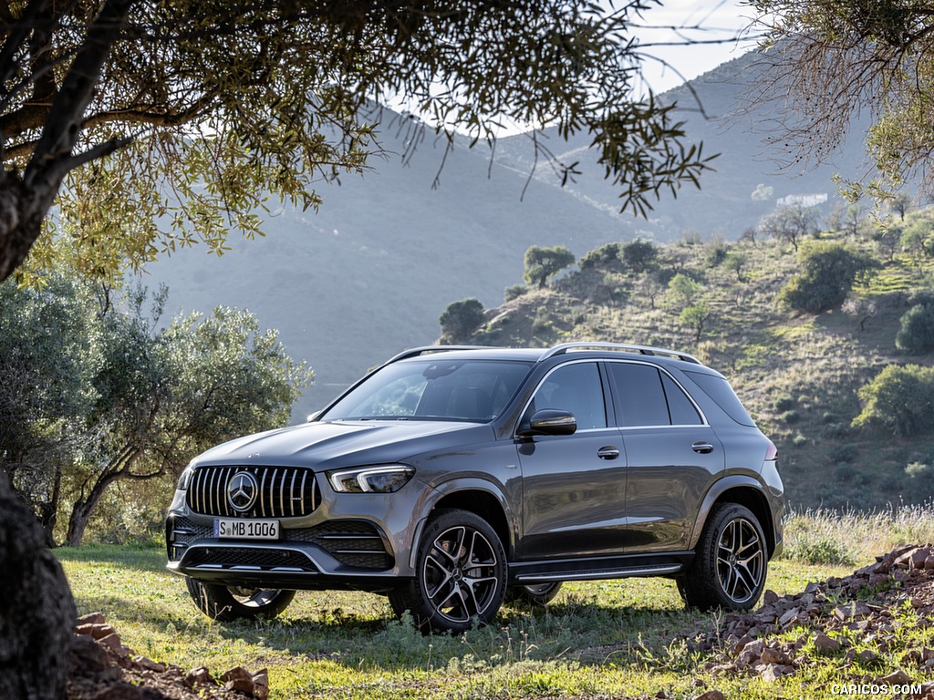 2020 Mercedes-AMG GLE 53 4MATIC+ (Color: Selenite Grey) - Front Three-Quarter