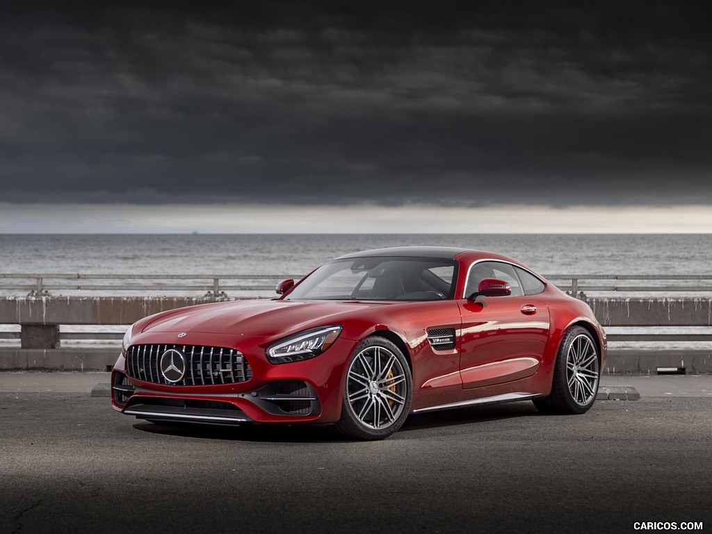 2020 Mercedes-AMG GT C Coupe (US-Spec) - Front Three-Quarter