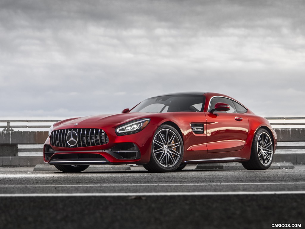 2020 Mercedes-AMG GT C Coupe (US-Spec) - Front Three-Quarter