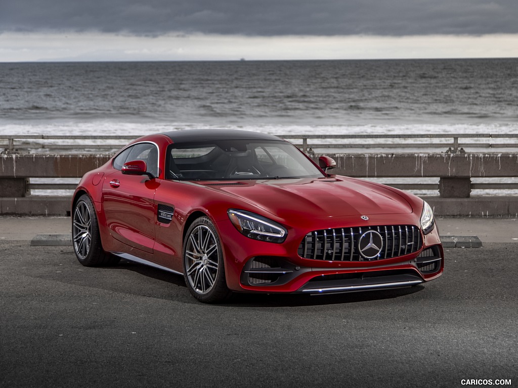 2020 Mercedes-AMG GT C Coupe (US-Spec) - Front Three-Quarter