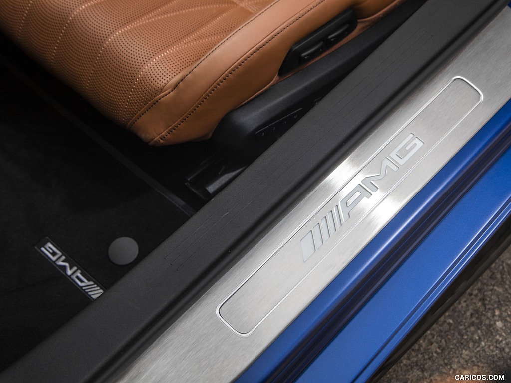 2020 Mercedes-AMG GT C Roadster (US-Spec) - Door Sill