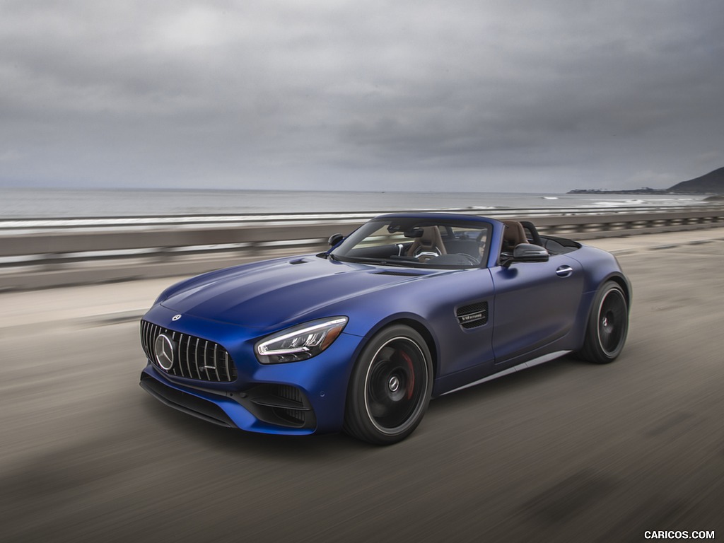 2020 Mercedes-AMG GT C Roadster (US-Spec) - Front Three-Quarter