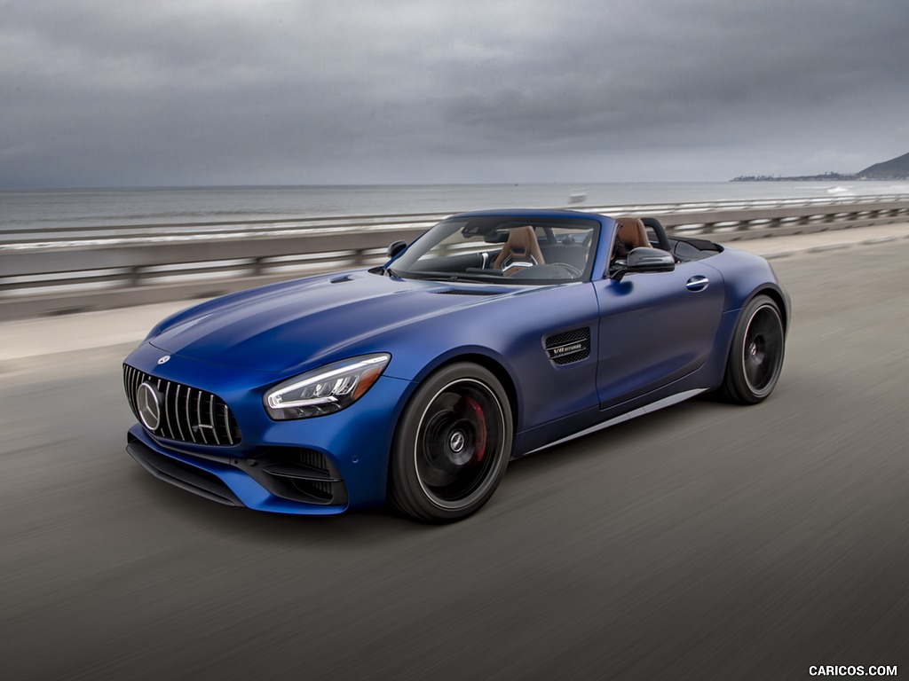 2020 Mercedes-AMG GT C Roadster (US-Spec) - Front Three-Quarter