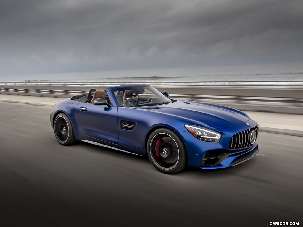 2020 Mercedes-AMG GT C Roadster (US-Spec) - Front Three-Quarter