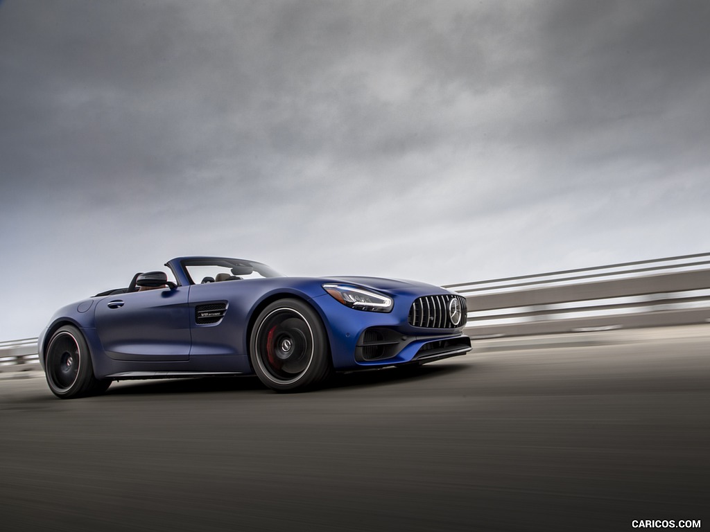 2020 Mercedes-AMG GT C Roadster (US-Spec) - Front Three-Quarter