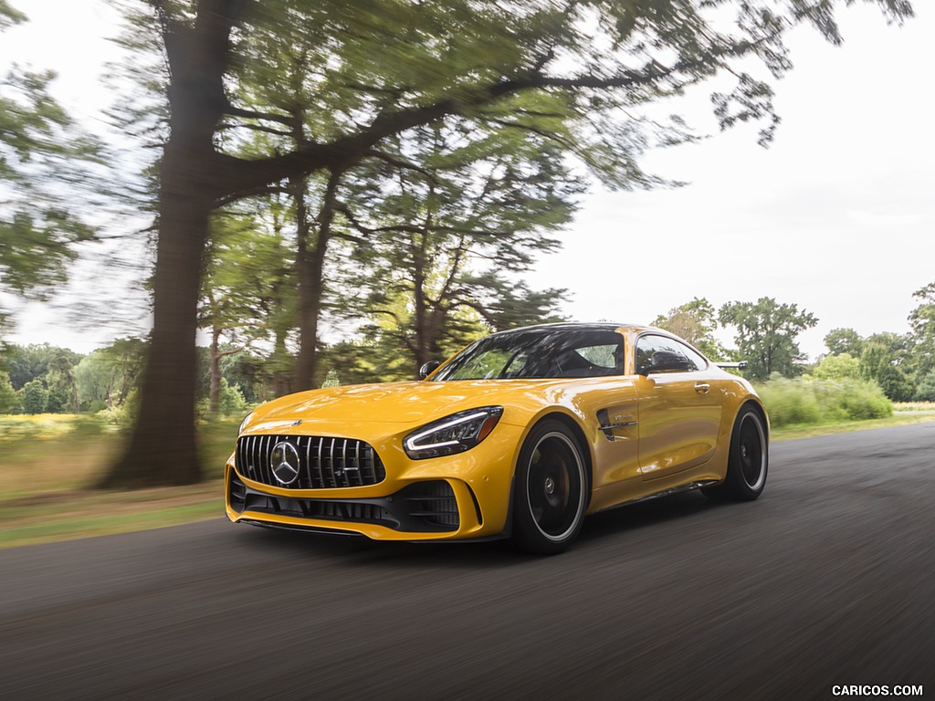 2020 Mercedes-AMG GT R Coupe (US-Spec) - Front Three-Quarter