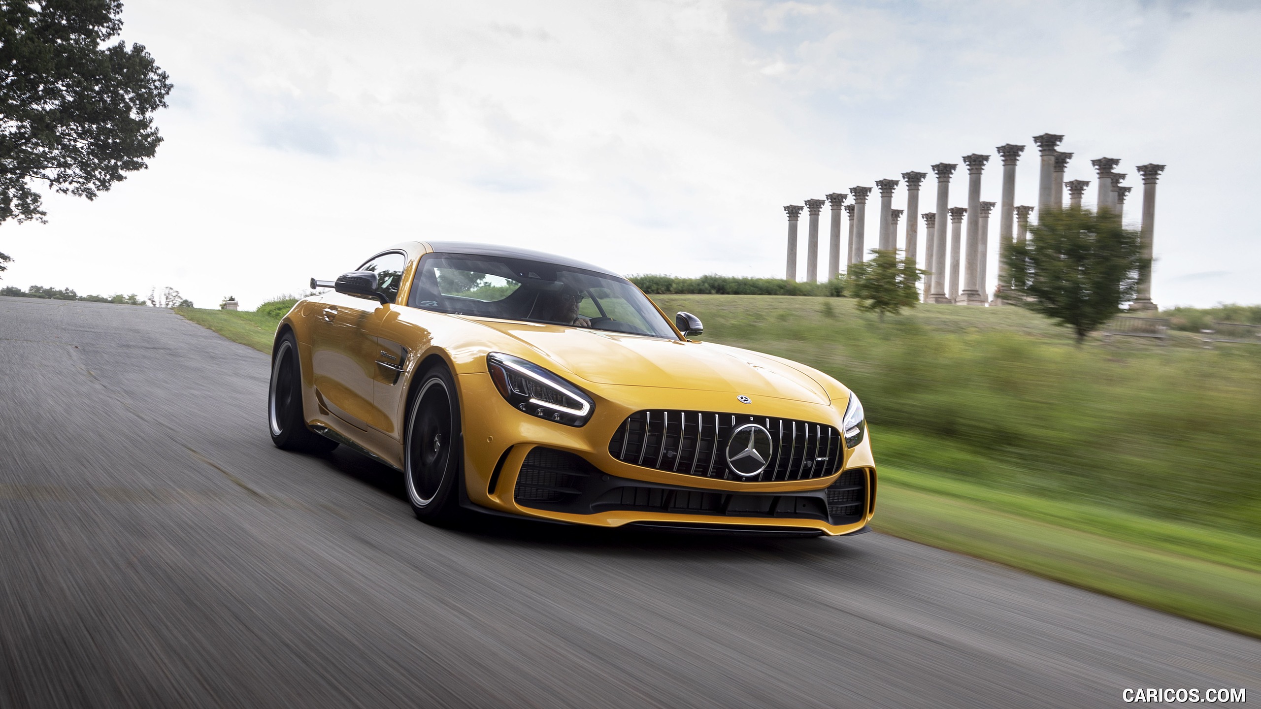 2020 Mercedes-AMG GT R Coupe (US-Spec) - Front Three-Quarter | Caricos