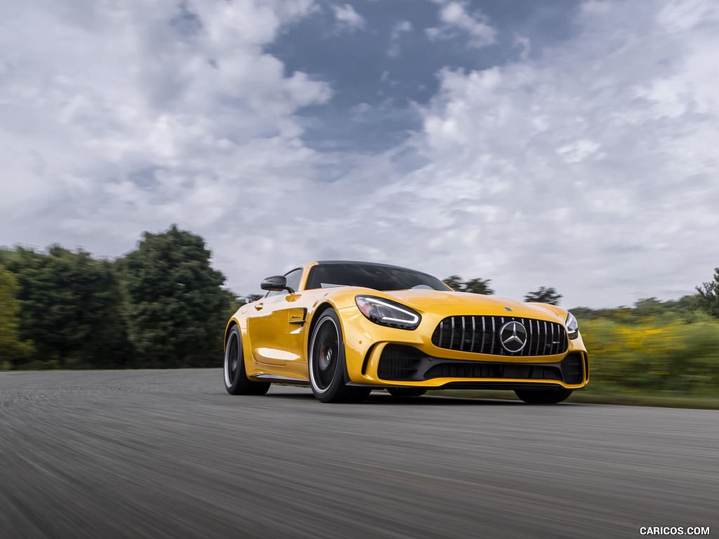 2020 Mercedes-AMG GT R Coupe (US-Spec) - Front Three-Quarter