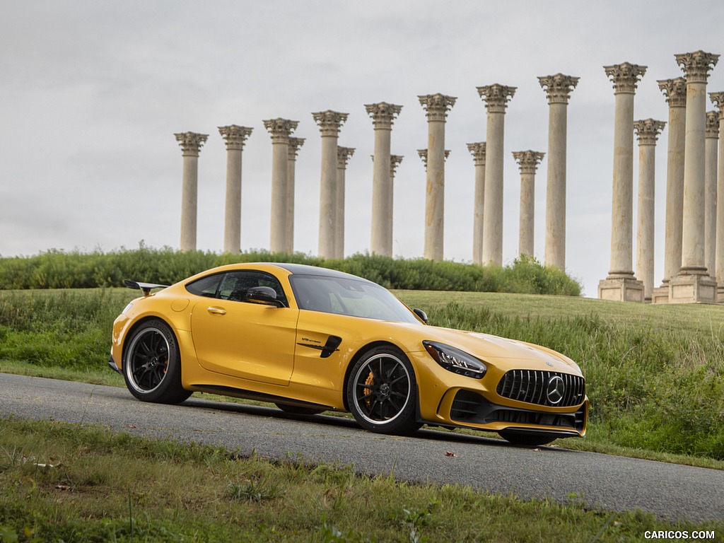 2020 Mercedes-AMG GT R Coupe (US-Spec) - Front Three-Quarter