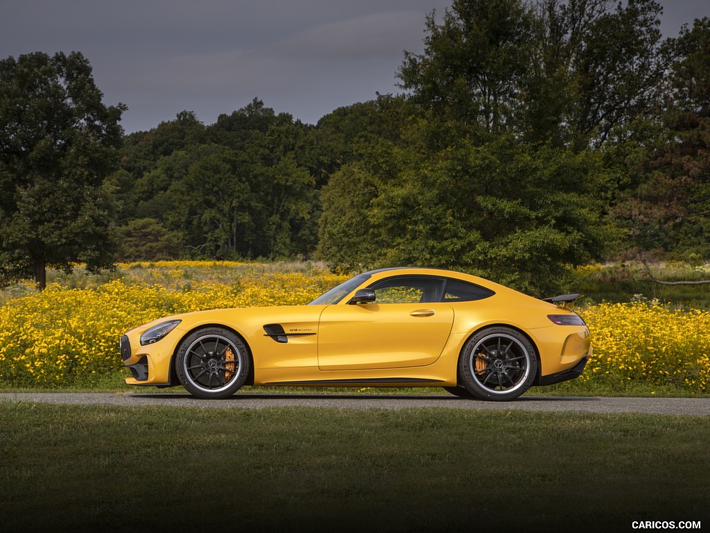 2020 Mercedes-AMG GT R Coupe (US-Spec) - Side