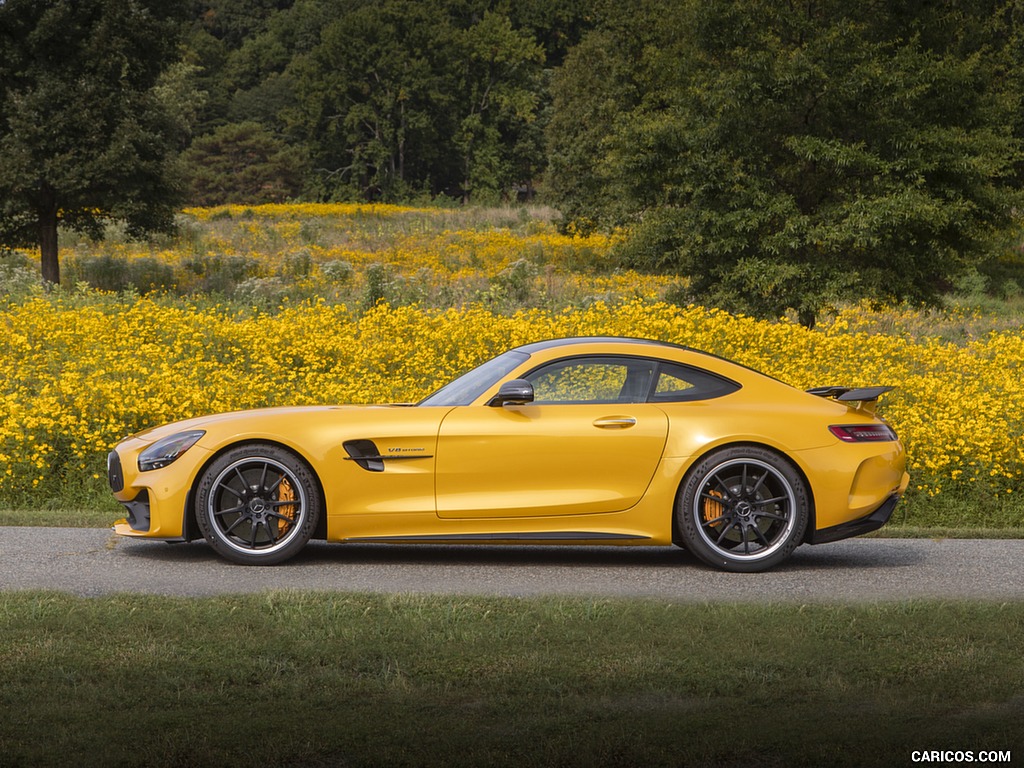 2020 Mercedes-AMG GT R Coupe (US-Spec) - Side