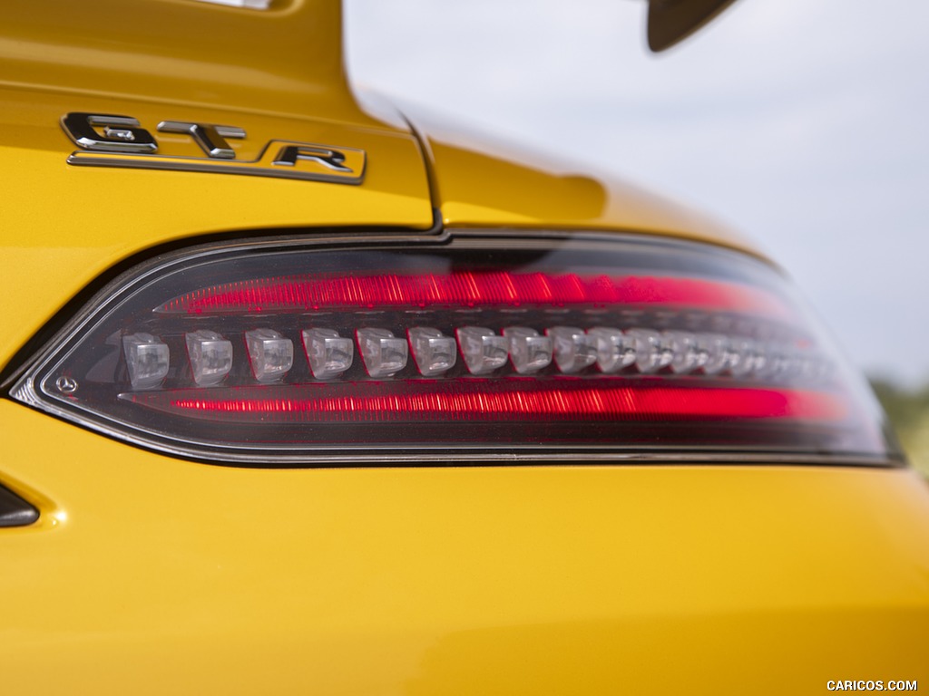 2020 Mercedes-AMG GT R Coupe (US-Spec) - Tail Light