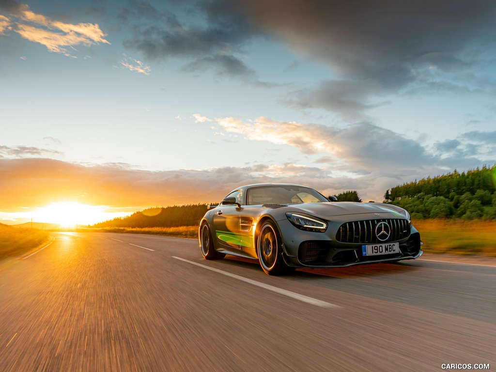 2020 Mercedes-AMG GT R Pro (UK-Spec) - Front Three-Quarter