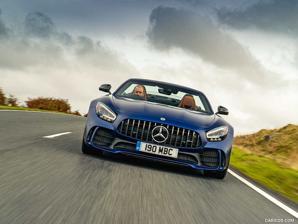 2020 Mercedes-AMG GT R Roadster (UK-Spec) - Front